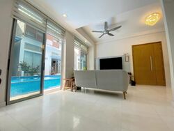 Siak Kew Avenue (D13), Terrace #453807171